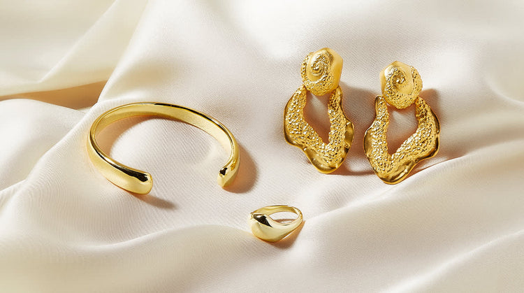 Jewelry & Fashion Collection